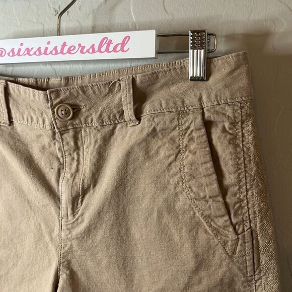 eddie Bauer tan four pockets belt loops embellished sides 4 1/2” length SZ 6 - Picture 3 of 11